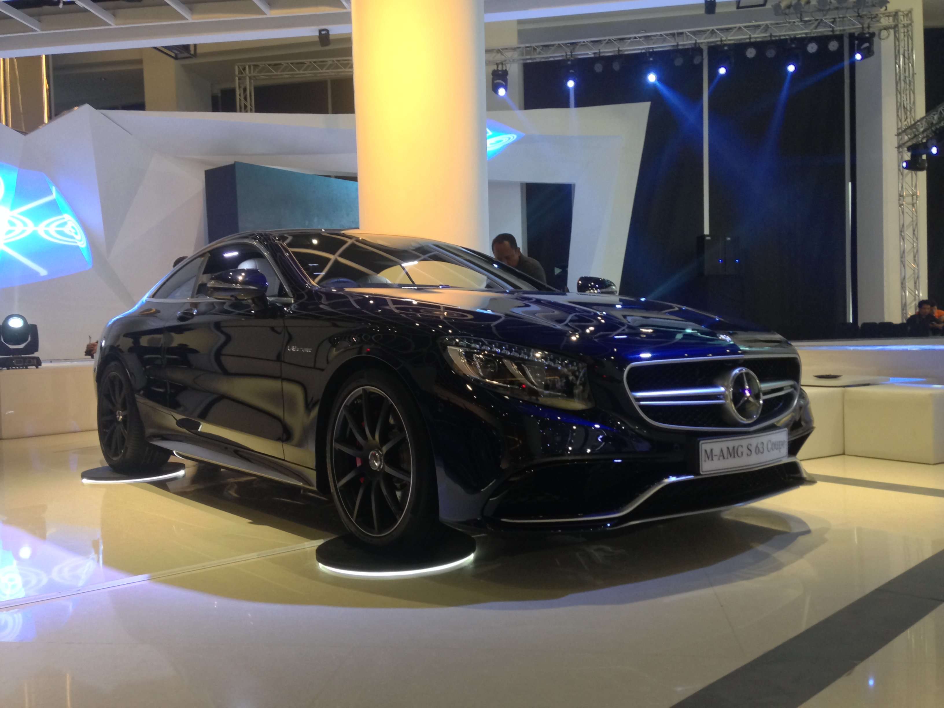Mercedes-AMG S 63 Coupe, Sporty dengan Performa Buas Mercedes-AMG S 63 Coupe, Sporty dengan Performa Buas