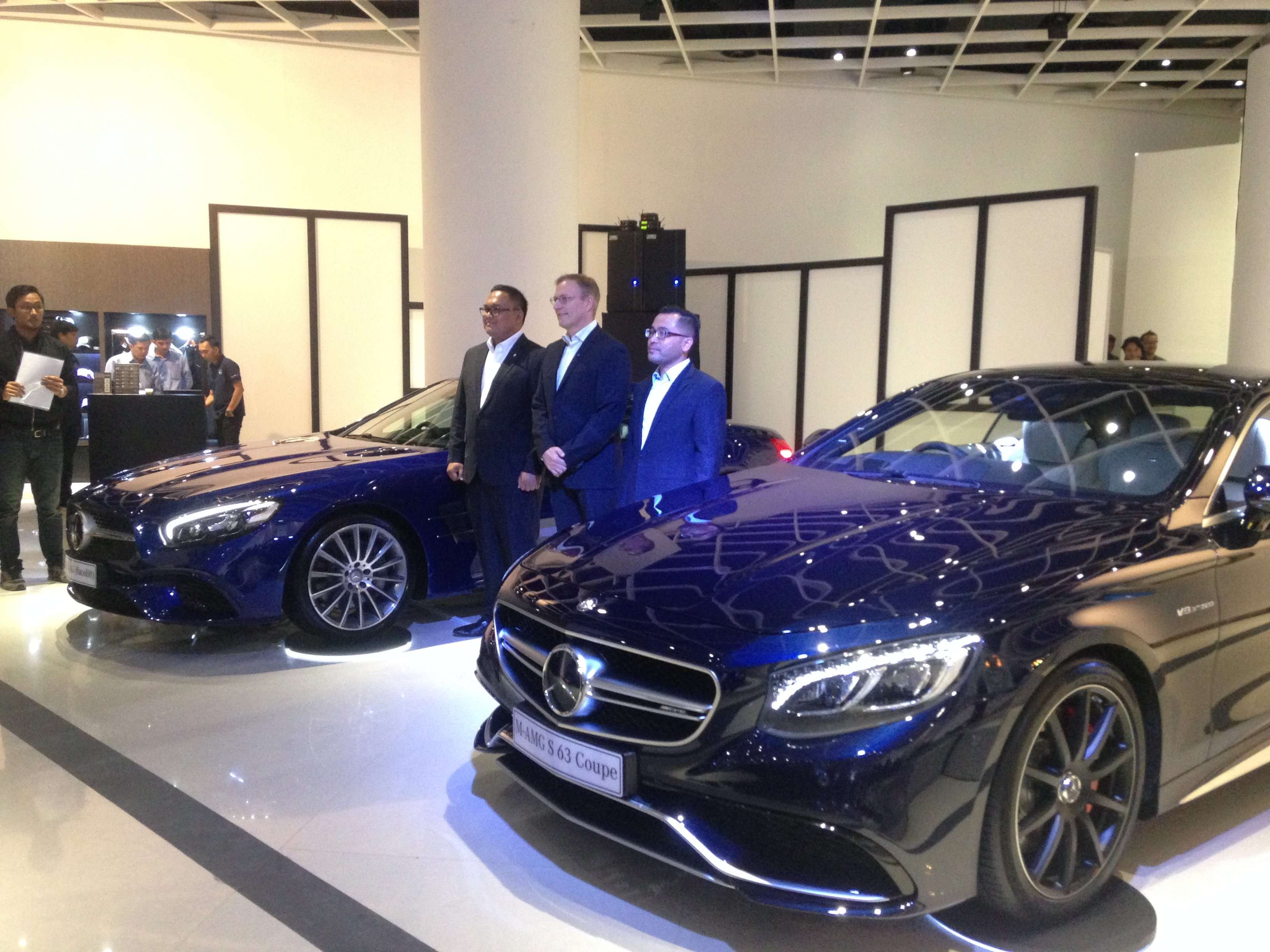 Mercedes-AMG S63 Coupe dan Mercedes-Benz SL 400 Cabriolet Resmi Mengaspal Mercedes-AMG S63 Coupe dan Mercedes-Benz SL 400 Cabriolet Resmi Mengaspal