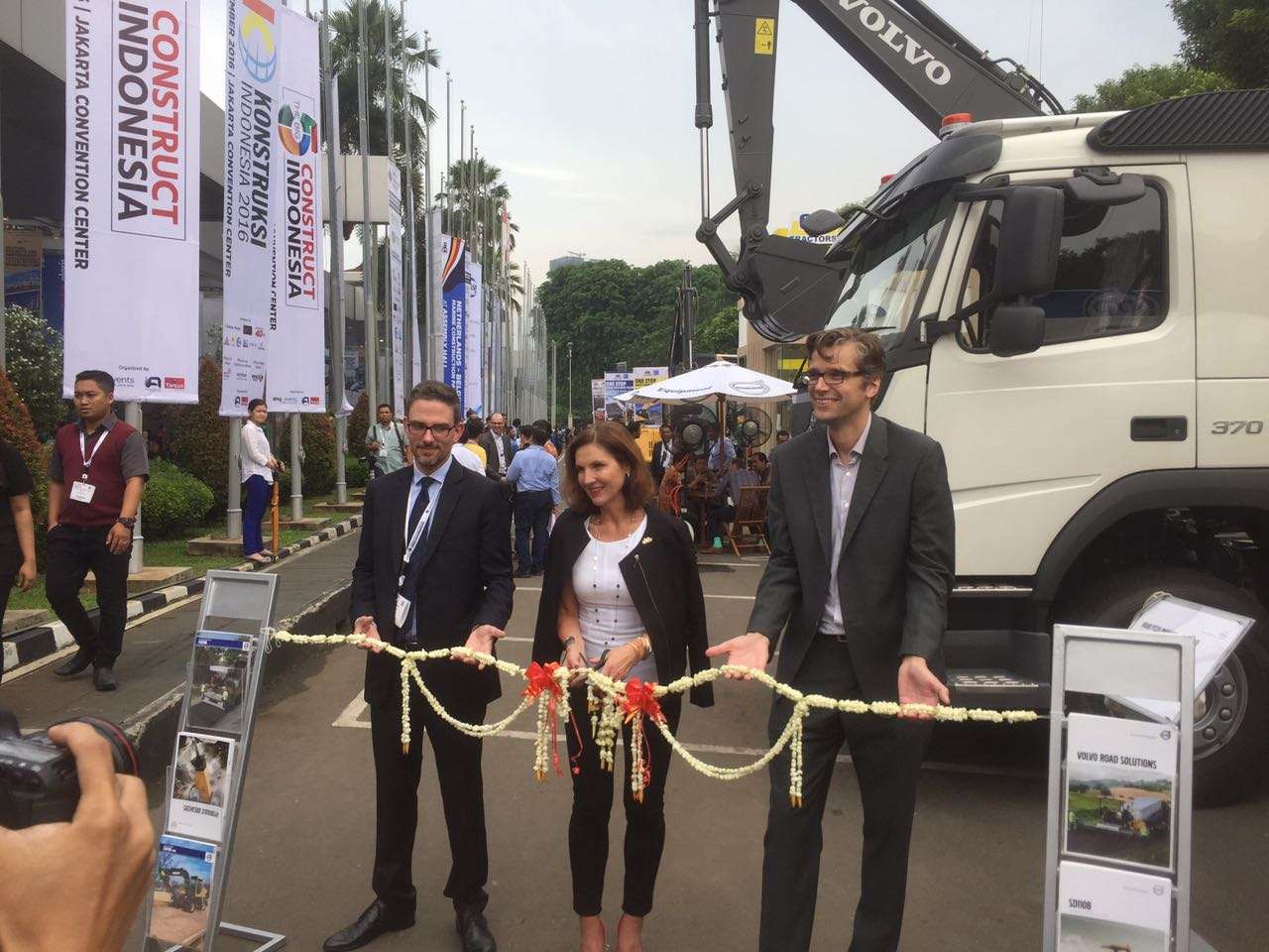 Volvo Group Ramaikan Ajang Konstruksi Indonesia 2016 Volvo Group Ramaikan Ajang Konstruksi Indonesia 2016