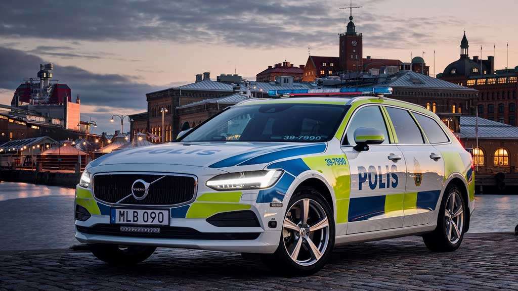 Volvo V90 Jadi Pilihan Armada Polisi Swedia Volvo V90 Jadi Pilihan Armada Polisi Swedia