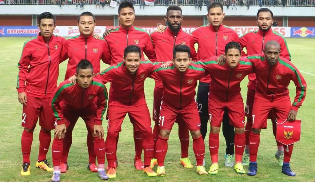Suzuki Gelar Nobar di 11 Kota Dukung Timnas di Final AFF 2016 Suzuki Gelar Nobar di 11 Kota Dukung Timnas di Final AFF 2016