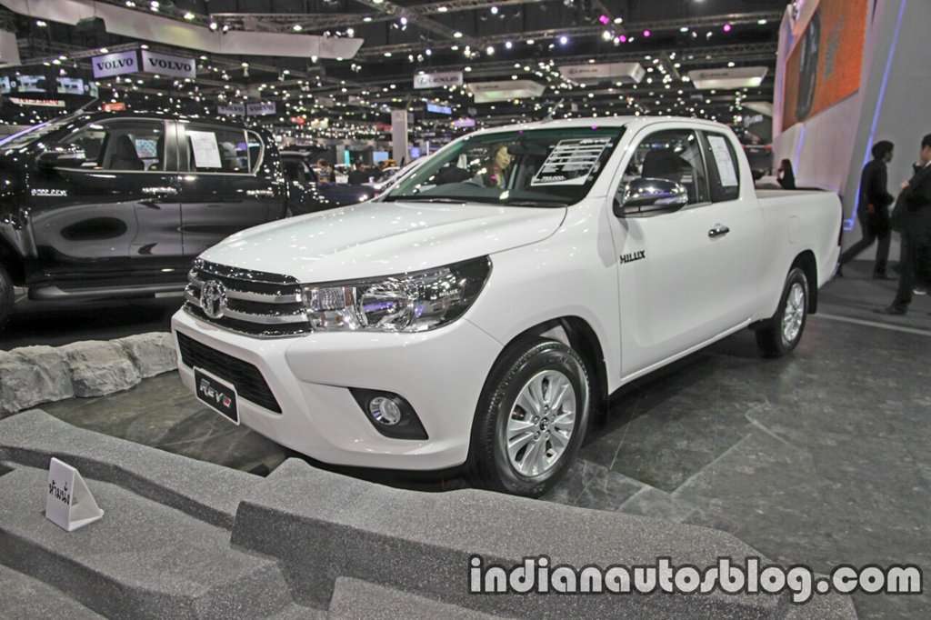 Toyota Hilux Revo 2016 Nampang di Thai Motor Expo Toyota Hilux Revo 2016 Nampang di Thai Motor Expo