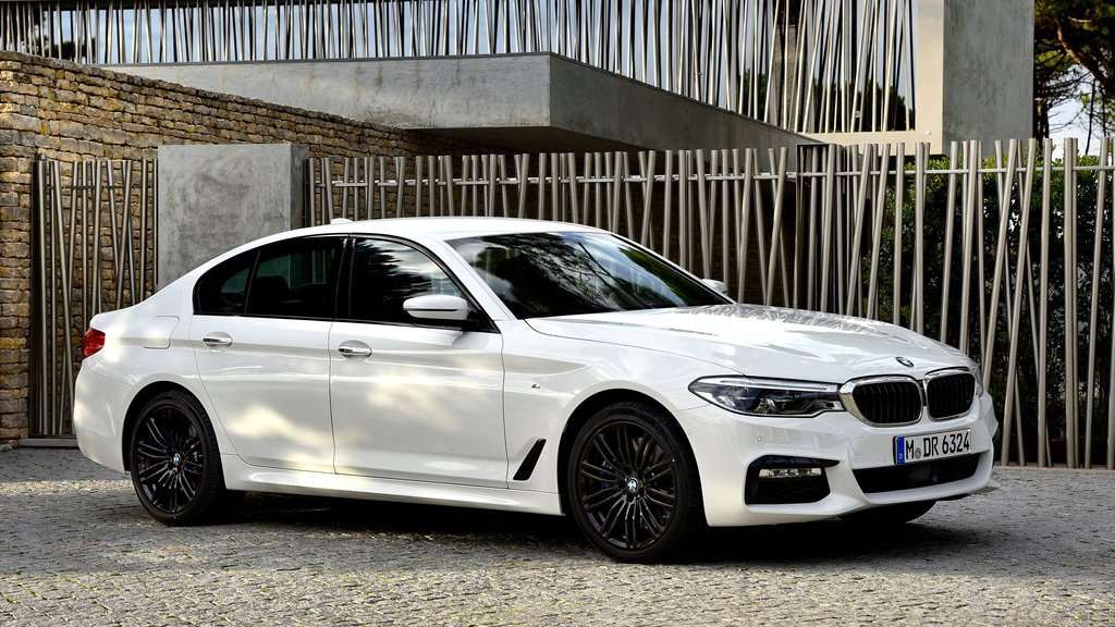 BMW Seri 5 Andalan Utama BMW Hadapi Mercedes-Benz