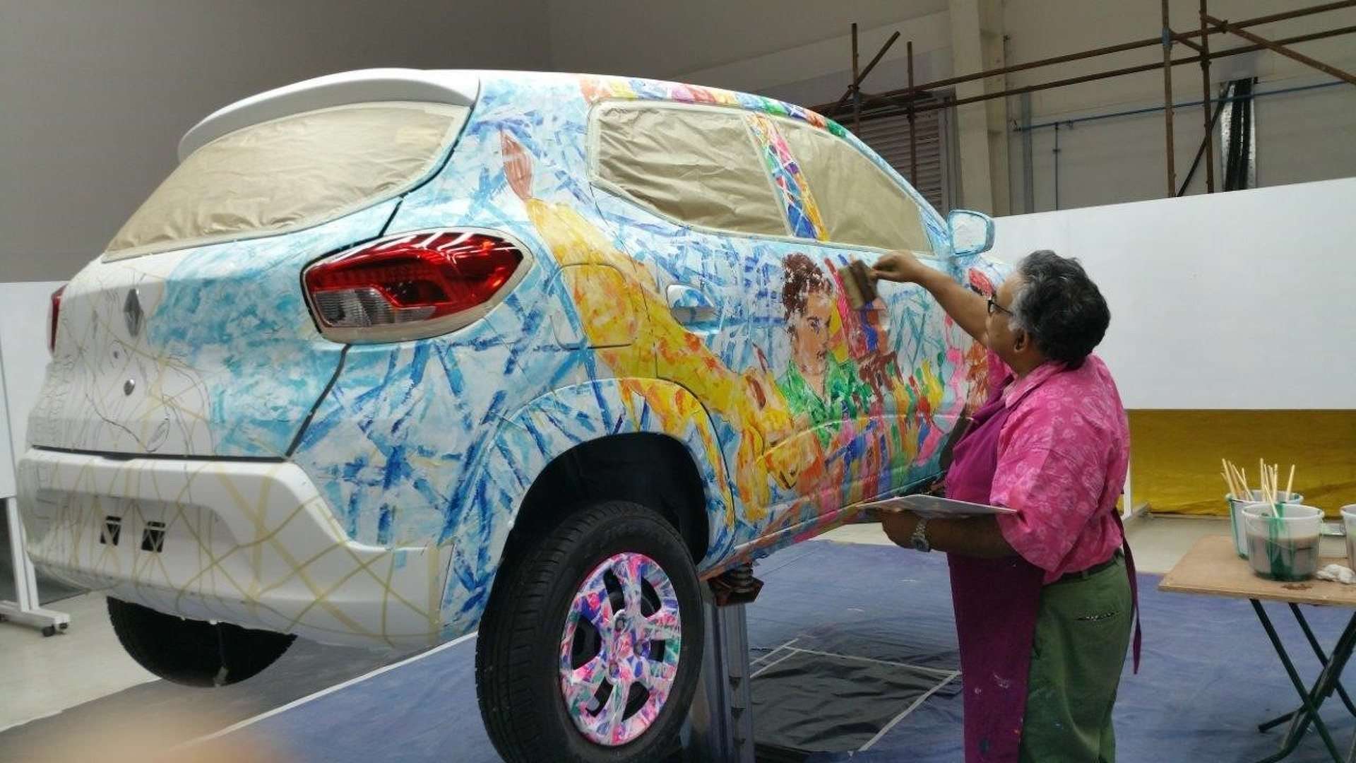 Ketika Renault Kwid Jadi Kanvas Lukisan Ketika Renault Kwid Jadi Kanvas Lukisan