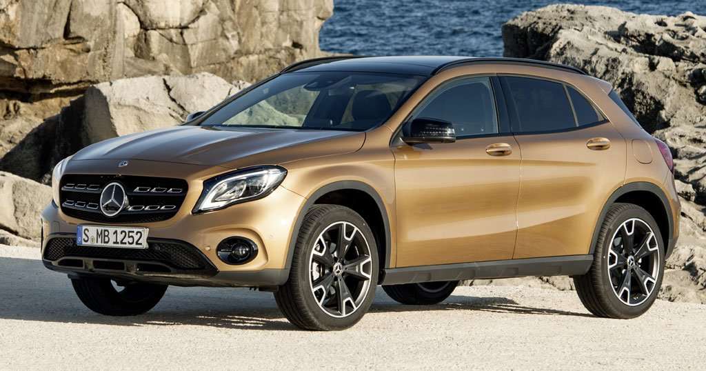 Mercedes-Benz GLA 2017 Facelift di Detroit Mercedes-Benz GLA 2017 Facelift di Detroit