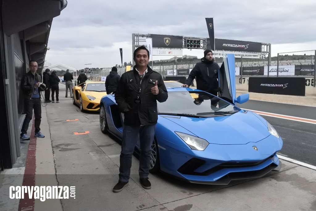 VIDEO: Lamborghini Aventador S VIDEO: Lamborghini Aventador S