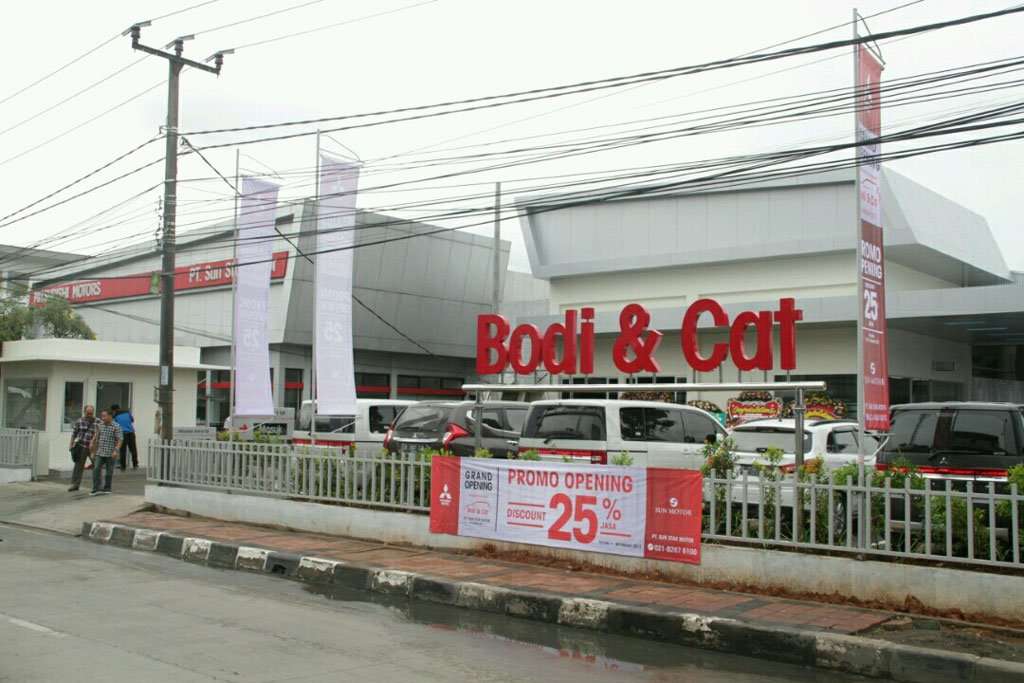 Pemilik Mitsubishi di Jabotabek Kini Bisa Nikmati Fasilitas Bodi & Cat Repair di Bekasi Pemilik Mitsubishi di Jabotabek Kini Bisa Nikmati Fasilitas Bodi & Cat Repair di Bekasi