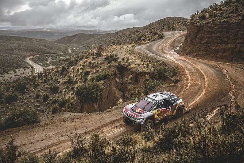 Loeb Bangkit, Unggul di Etape 5 Rally Dakar 2017 Loeb Bangkit, Unggul di Etape 5 Rally Dakar 2017