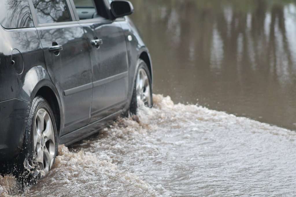 Pelapis Anti Karat di Musim Hujan dan Banjir, Pentingkah? Pelapis Anti Karat di Musim Hujan dan Banjir, Pentingkah?