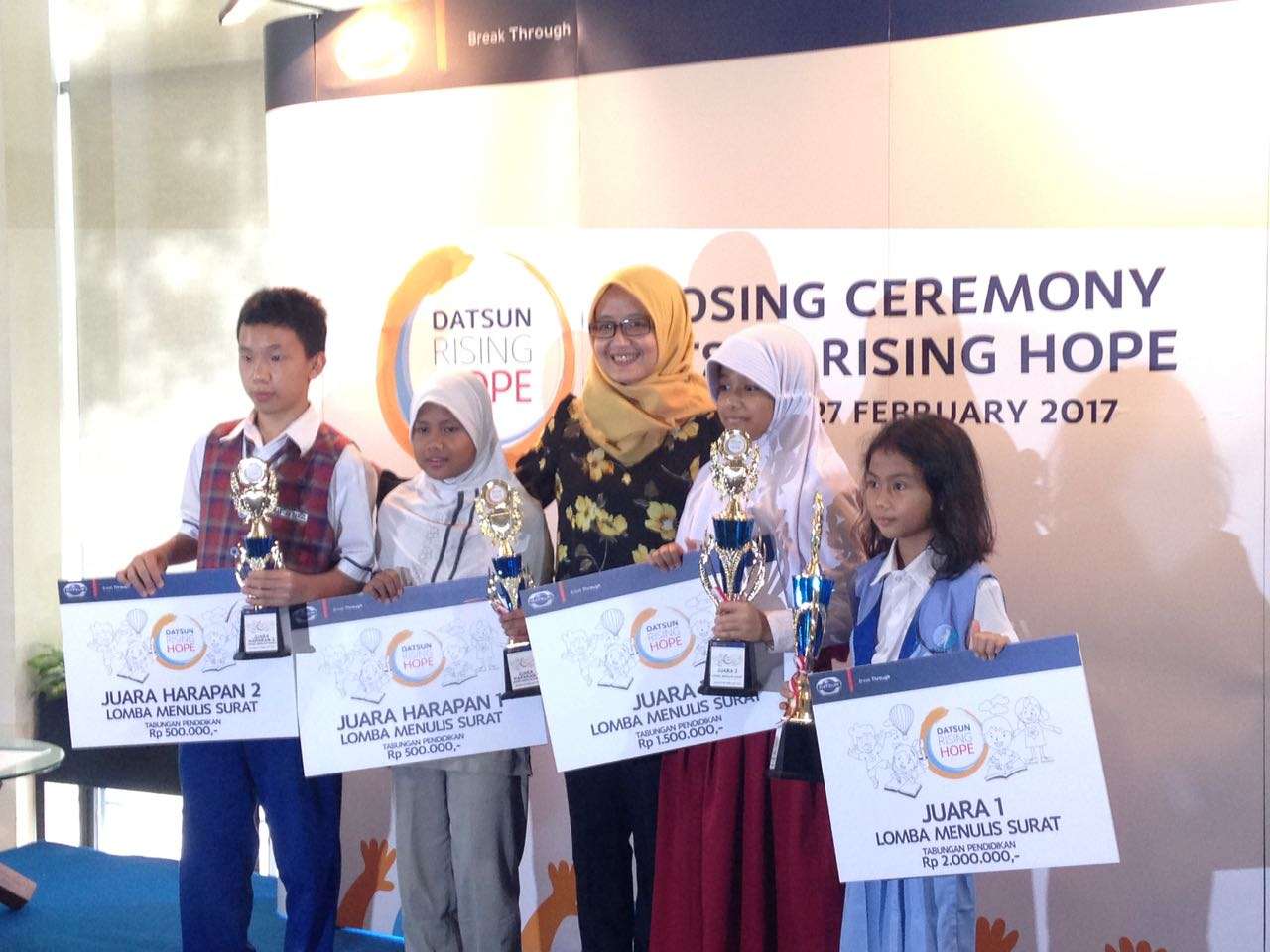 Datsun Rising Hope 2 Umumkan Pemenang Kompetisi Lomba Menulis Datsun Rising Hope 2 Umumkan Pemenang Kompetisi Lomba Menulis