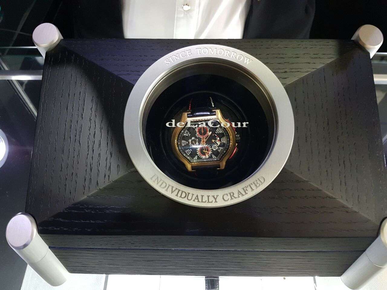 Jam deLa Cour Bronzo II Limited Edition Khusus untuk Pasar Indonesia Jam deLa Cour Bronzo II Limited Edition Khusus untuk Pasar Indonesia