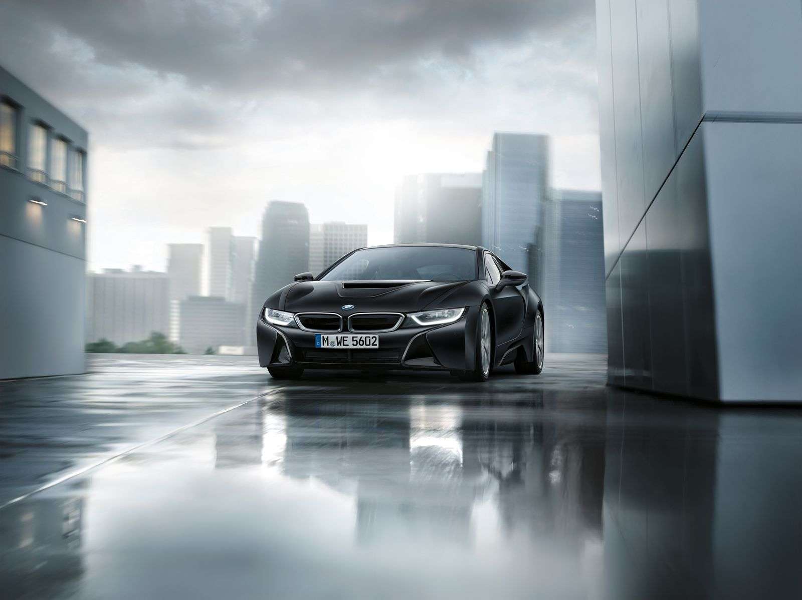 BMW Perkenalkan BMW i8 Special Edition Serba Hitam BMW Perkenalkan BMW i8 Special Edition Serba Hitam