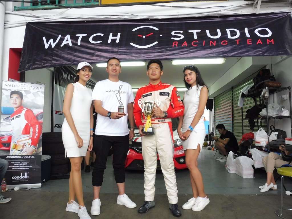 Watch Studio Racing Team Kuasai Podium di Dua Kelas Watch Studio Racing Team Kuasai Podium di Dua Kelas