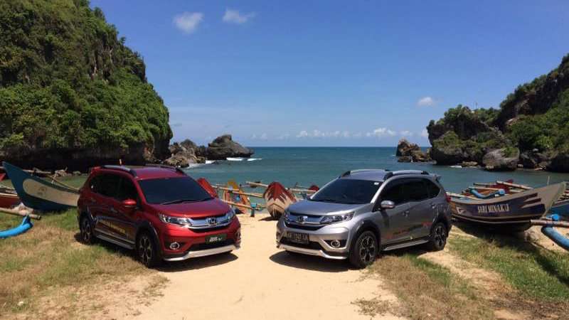 Menjajal Honda BR-V di Pesisir Selatan Yogyakarta Menjajal Honda BR-V di Pesisir Selatan Yogyakarta