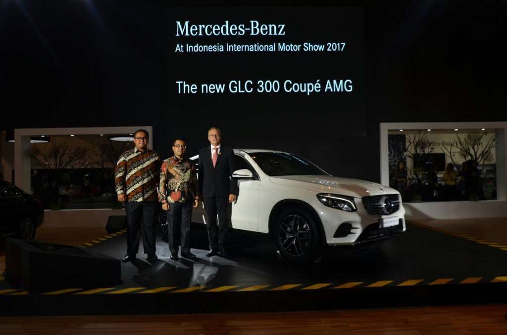 Mengenal Dua Jagoan Baru Mercedes-Benz di IIMS 2017 Mengenal Dua Jagoan Baru Mercedes-Benz di IIMS 2017