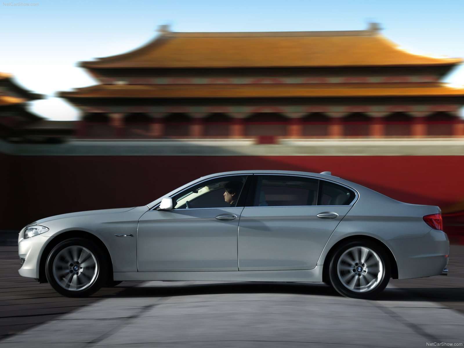 BMW 5 Series Long Wheelbase Nongol di Shanghai Auto Show BMW 5 Series Long Wheelbase Nongol di Shanghai Auto Show
