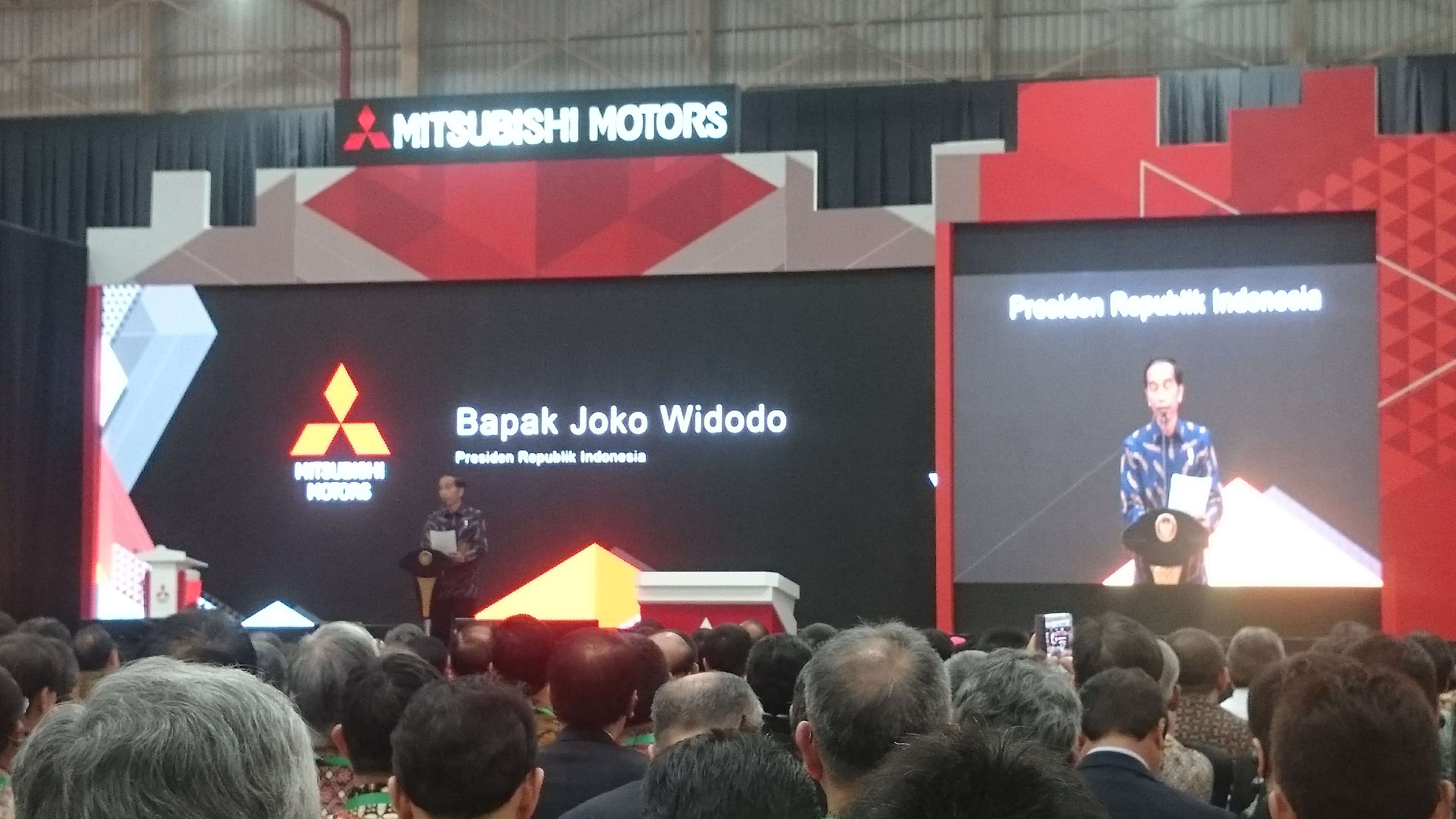 Jokowi Resmikan Pabrik Baru Mitsubishi di Cikarang Jokowi Resmikan Pabrik Baru Mitsubishi di Cikarang