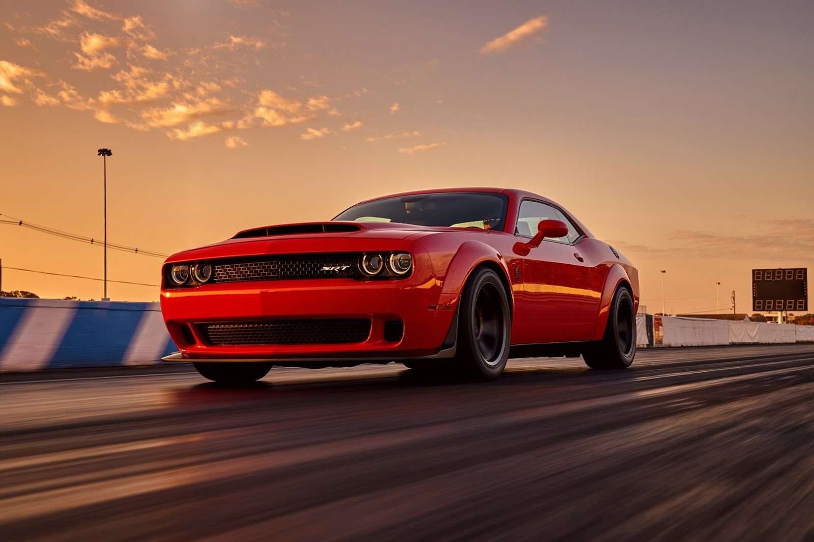 Dodge Challenger SRT Demon, Mobil Produksi Masal Tercepat