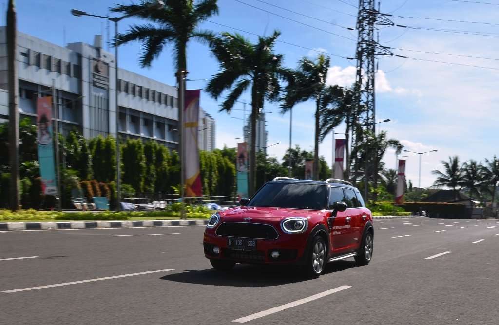 FIRST DRIVE: Merasakan Performa MINI Countryman Terbaru FIRST DRIVE: Merasakan Performa MINI Countryman Terbaru