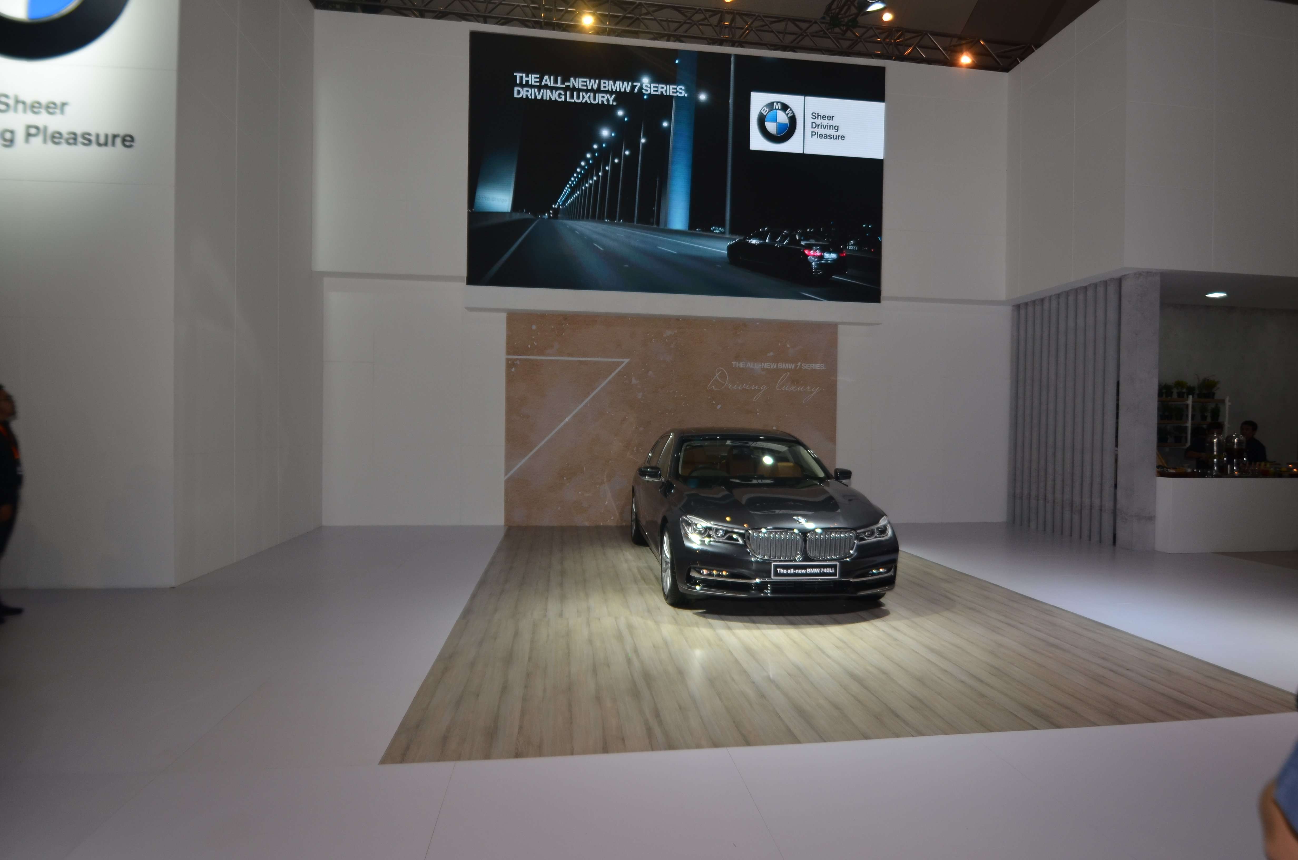 BMW 740Li Dirakit Lokal di Sunter, Ini Alasannya BMW 740Li Dirakit Lokal di Sunter, Ini Alasannya