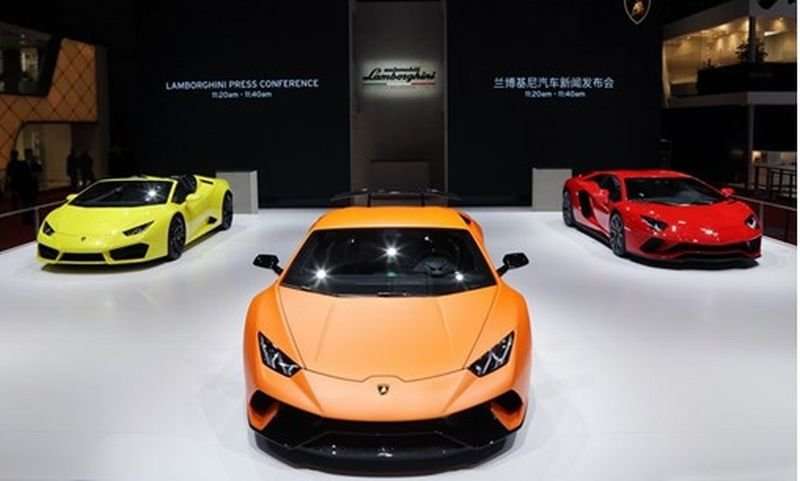 Lamborghini Boyong Mobil Baru Mereka ke Shanghai Lamborghini Boyong Mobil Baru Mereka ke Shanghai