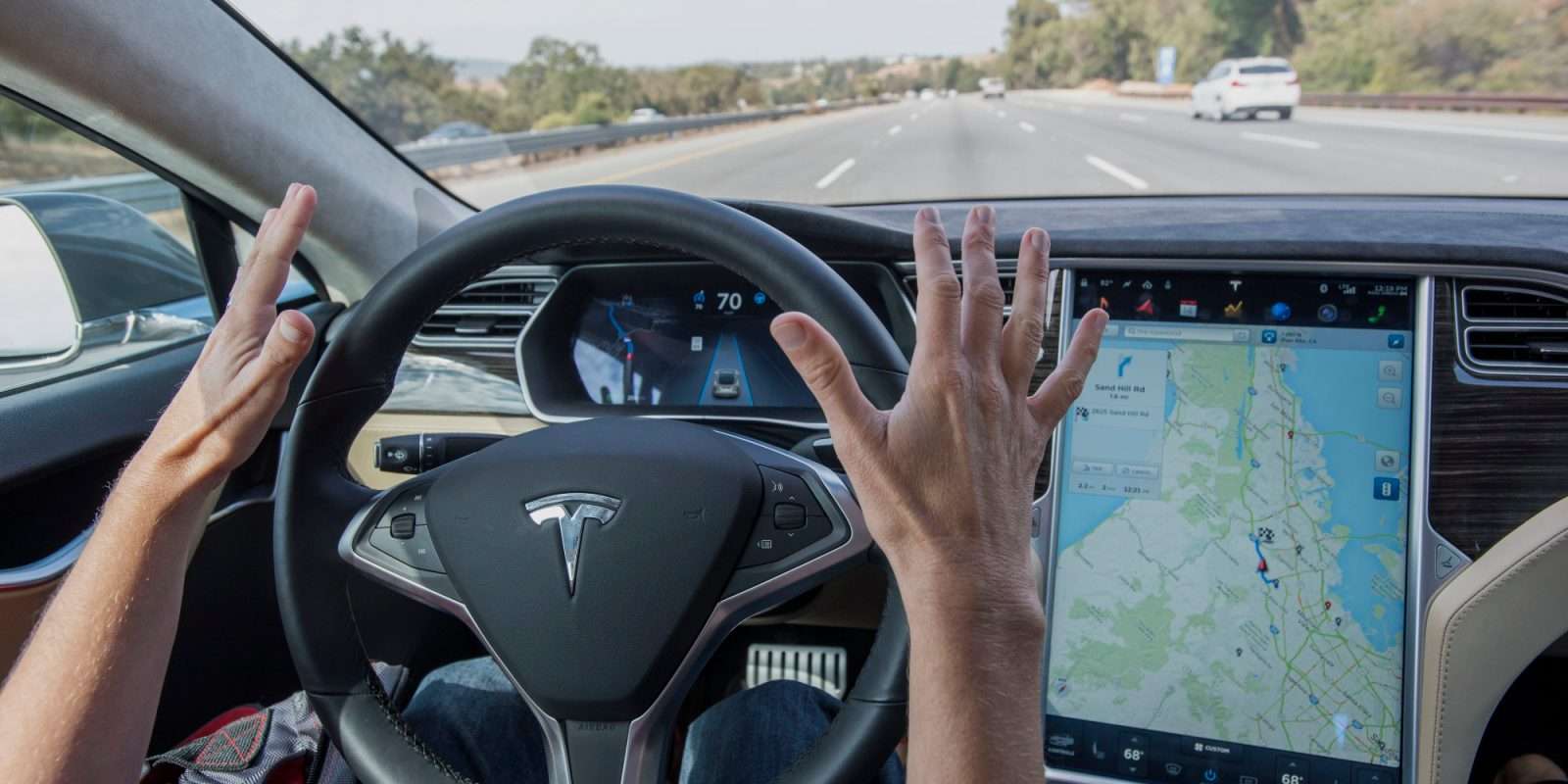 Sistem Autopilot Tesla Berbahaya Bagi Pesepeda Sistem Autopilot Tesla Berbahaya Bagi Pesepeda