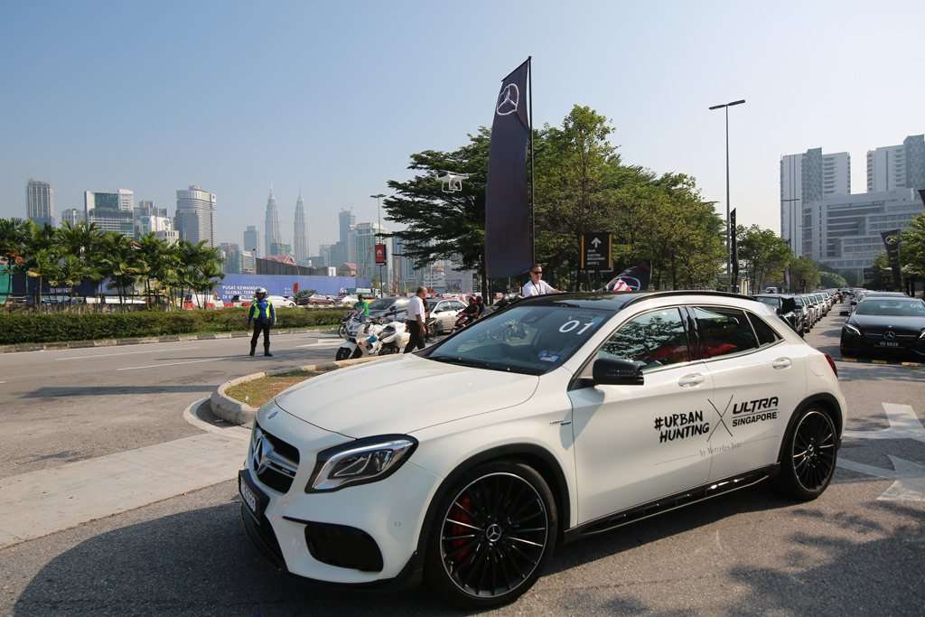 Memacu Mercedes-Benz GLA 45 AMG 2017 KL – Singapura Memacu Mercedes-Benz GLA 45 AMG 2017 KL – Singapura