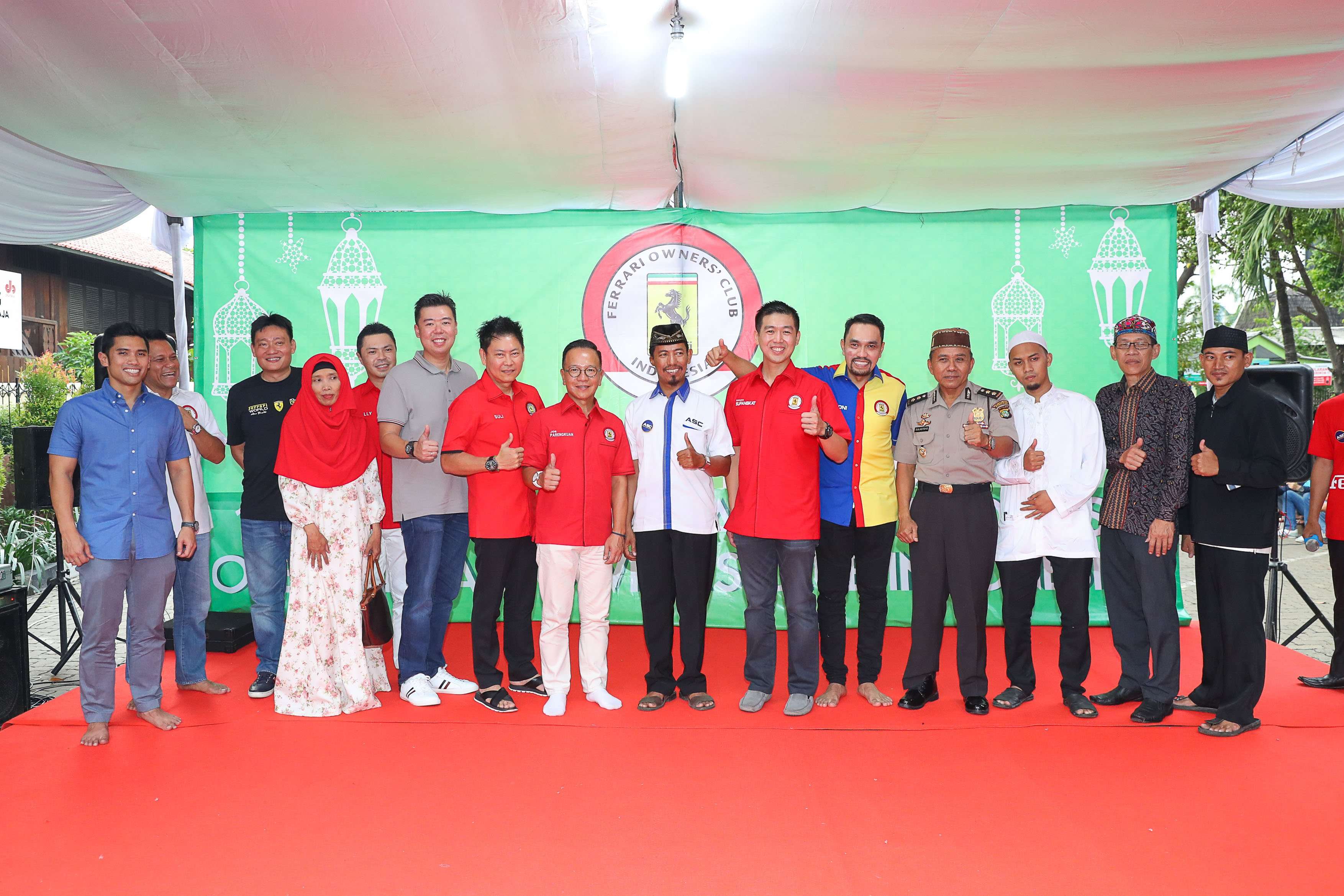 Komunitas Ferrari Beramal di Bulan Suci Ramadhan 2017 Komunitas Ferrari Beramal di Bulan Suci Ramadhan 2017
