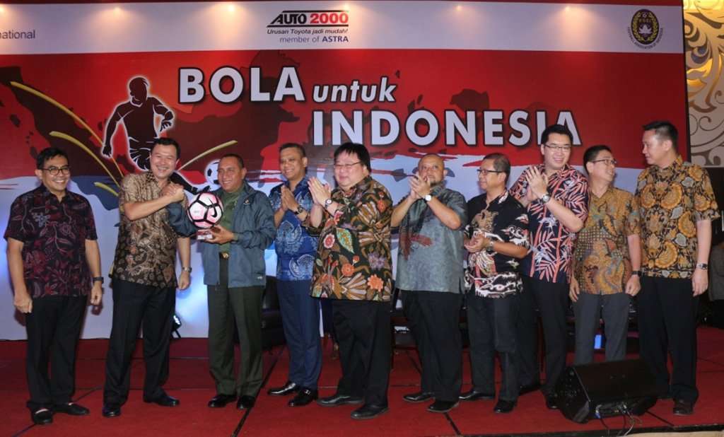 Auto2000 Sumbangkan 7.875 Bola untuk PSSI Auto2000 Sumbangkan 7.875 Bola untuk PSSI
