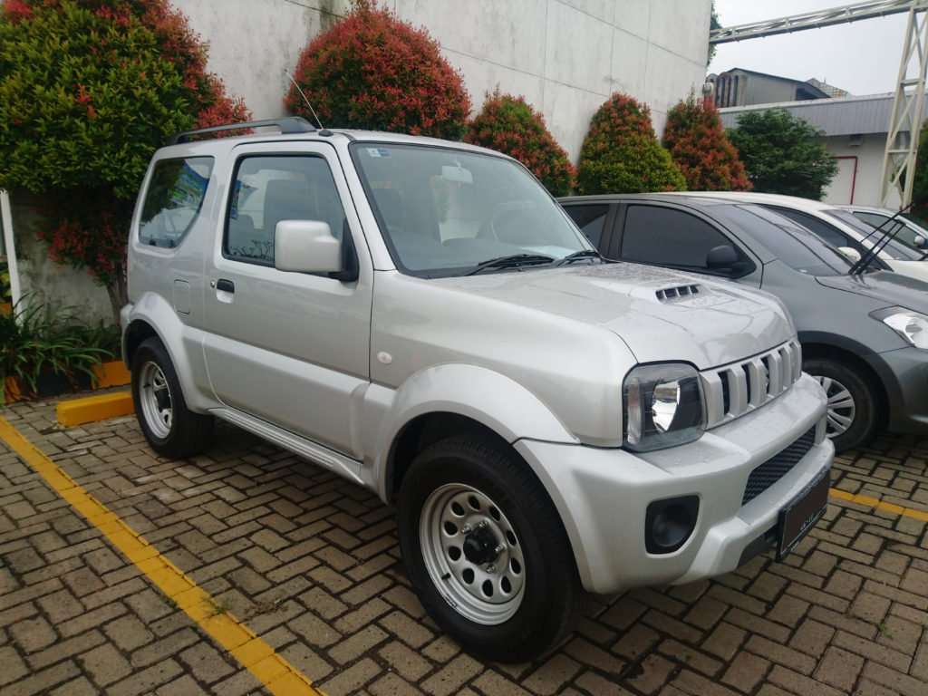 Mengintip Sosok Suzuki Jimny di Jakarta Mengintip Sosok Suzuki Jimny di Jakarta