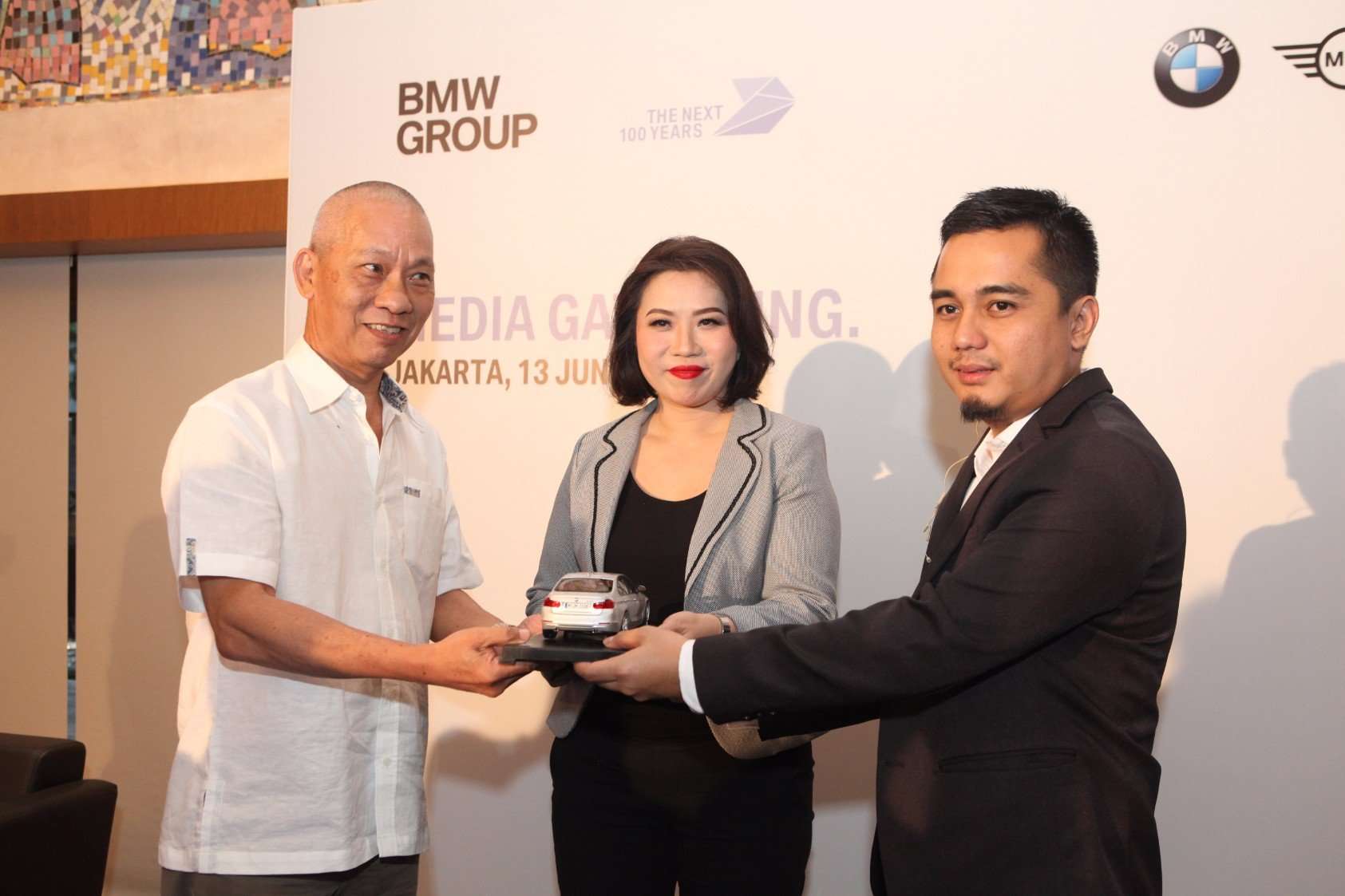 Buah Investasi BMW Group Future Retail Buah Investasi BMW Group Future Retail