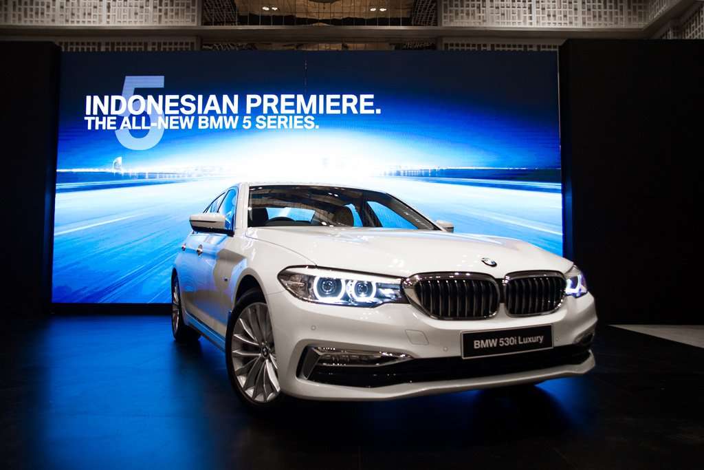All-new BMW Seri 5 Raih Penghargaan Keamanan dan Desain All-new BMW Seri 5 Raih Penghargaan Keamanan dan Desain