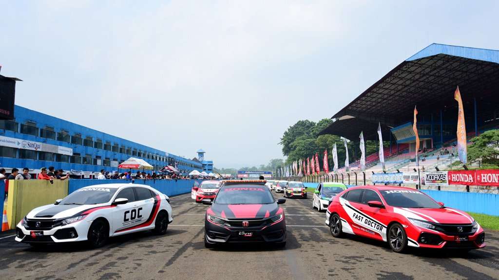 Honda Civic Hatchback Turbo Jadi Official Car ISSOM 2017 Honda Civic Hatchback Turbo Jadi Official Car ISSOM 2017