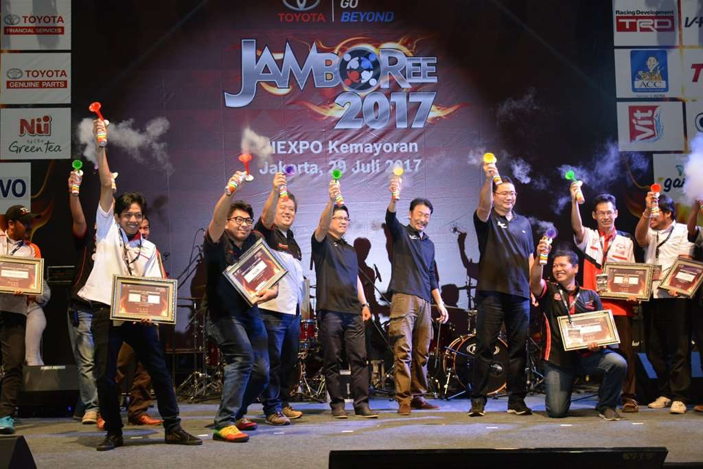 18 Komunitas Meriahkan Jambore Toyota 2017 18 Komunitas Meriahkan Jambore Toyota 2017
