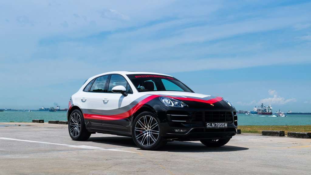TEST DRIVE: Menikmati Sensasi Porsche Macan Turbo Performance Package TEST DRIVE: Menikmati Sensasi Porsche Macan Turbo Performance Package