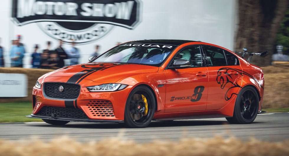 Jaguar XE SV Project 8 Unjuk Kebolehan di Goodwood Jaguar XE SV Project 8 Unjuk Kebolehan di Goodwood