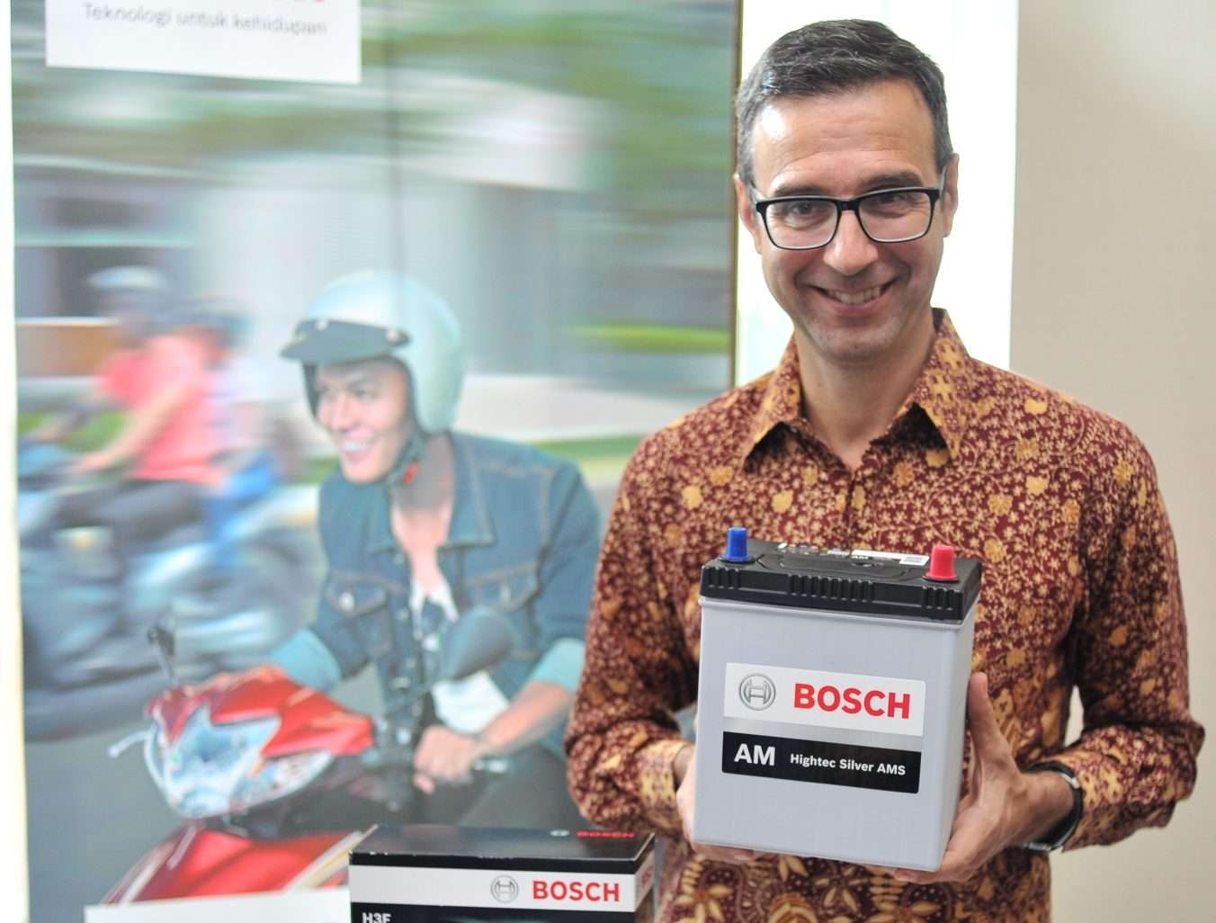 Bosch Hadirkan Aki Baru di GIIAS 2017 Bosch Hadirkan Aki Baru di GIIAS 2017