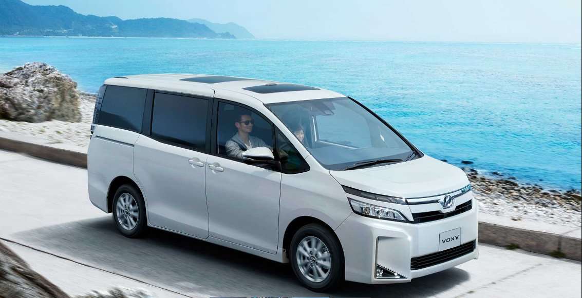 Toyota Voxy Dipastikan Meluncur di GIIAS 2017, Harga Rp 450 Jutaan Toyota Voxy