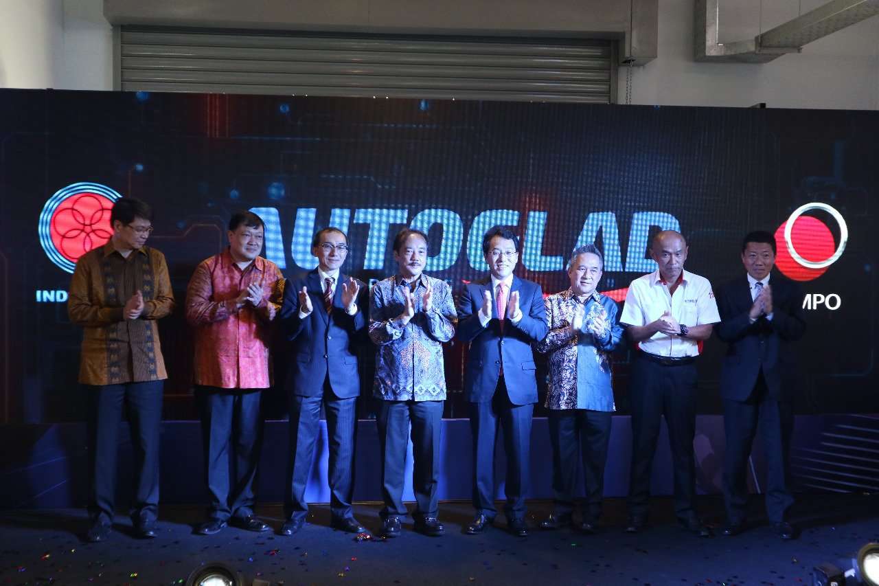 Bengkel Body & Paint AUTOGLAD Andalkan Teknologi Jepang Bengkel Body & Paint AUTOGLAD Andalkan Teknologi Jepang