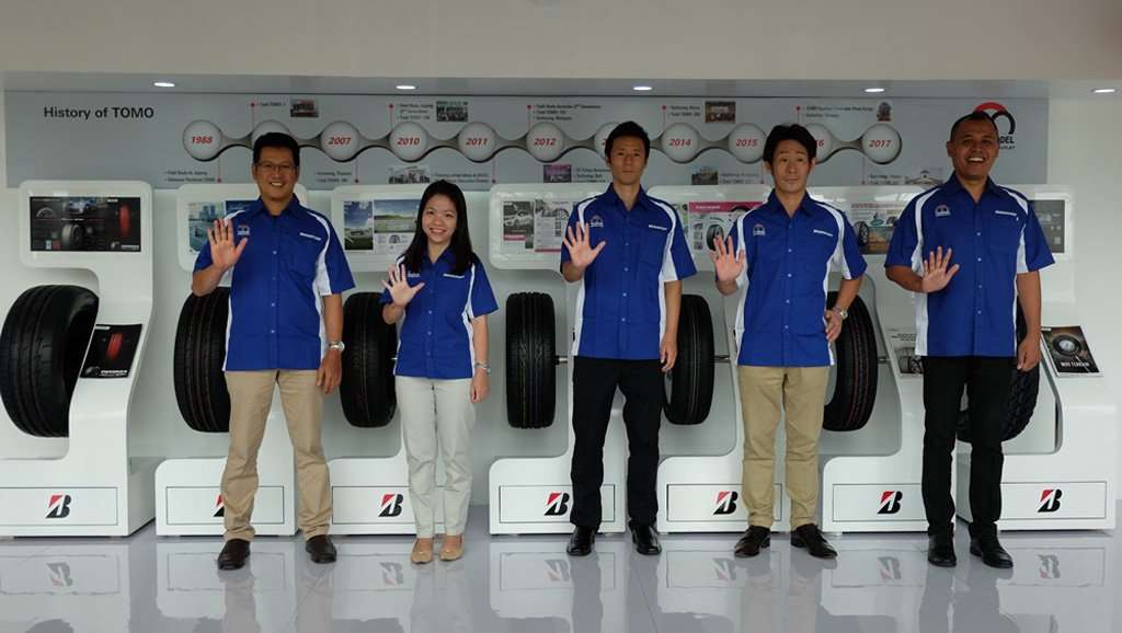 Toko Model Bridgestone Perkenalkan Website www.TOMOnet.co.id Toko Model Bridgestone Perkenalkan Website www.TOMOnet.co.id