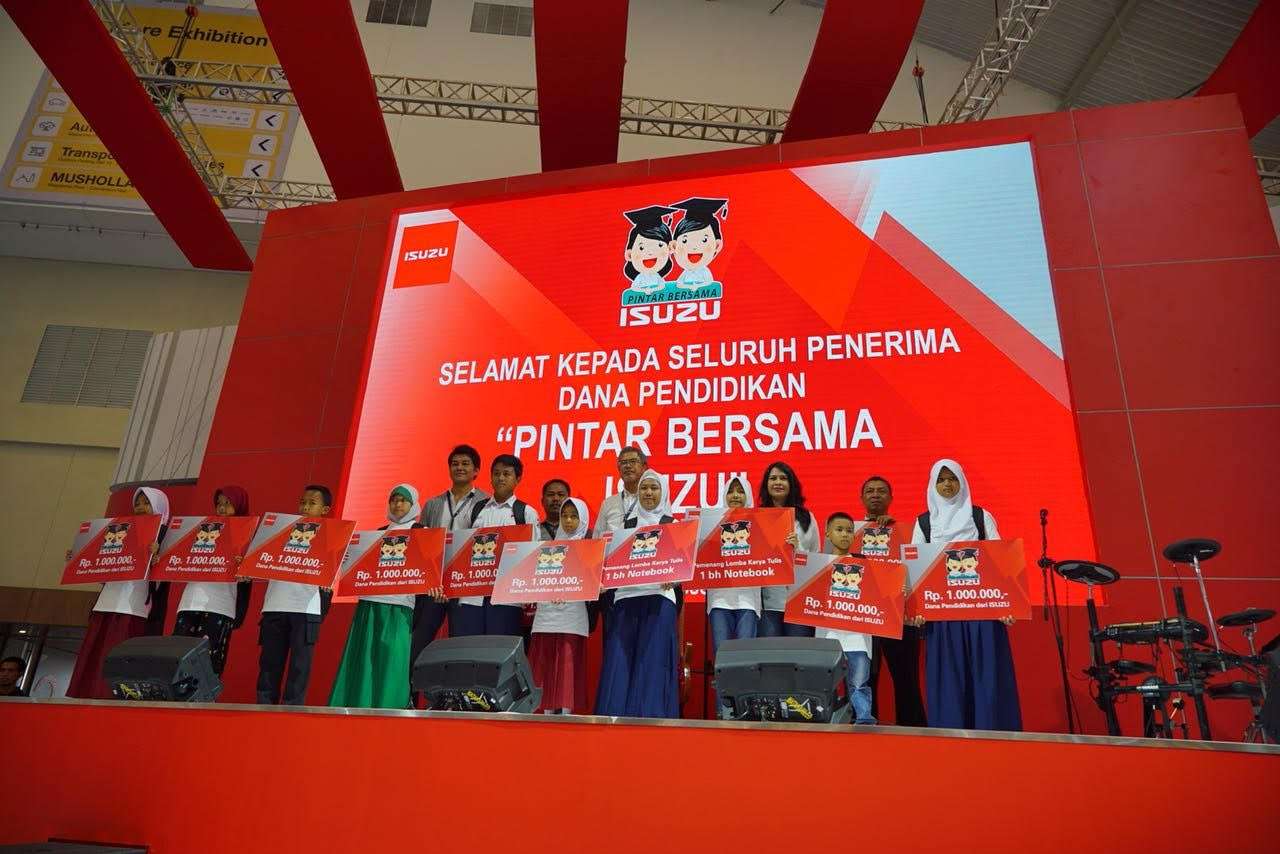 Isuzu Kembali Gelar Pintar Bersama Isuzu Isuzu Kembali Gelar Pintar Bersama Isuzu