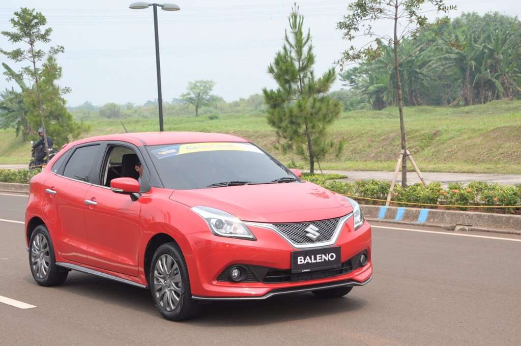 Test Drive Suzuki Baleno Paling Diminati Test Drive Suzuki Baleno Paling Diminati