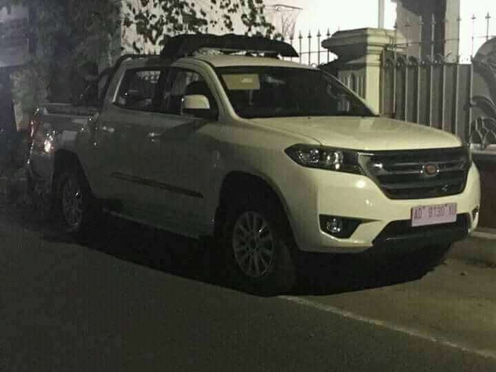 Esemka Digdaya = Foday Xiongshi F22? Esemka Digdaya = Foday Xiongshi F22?