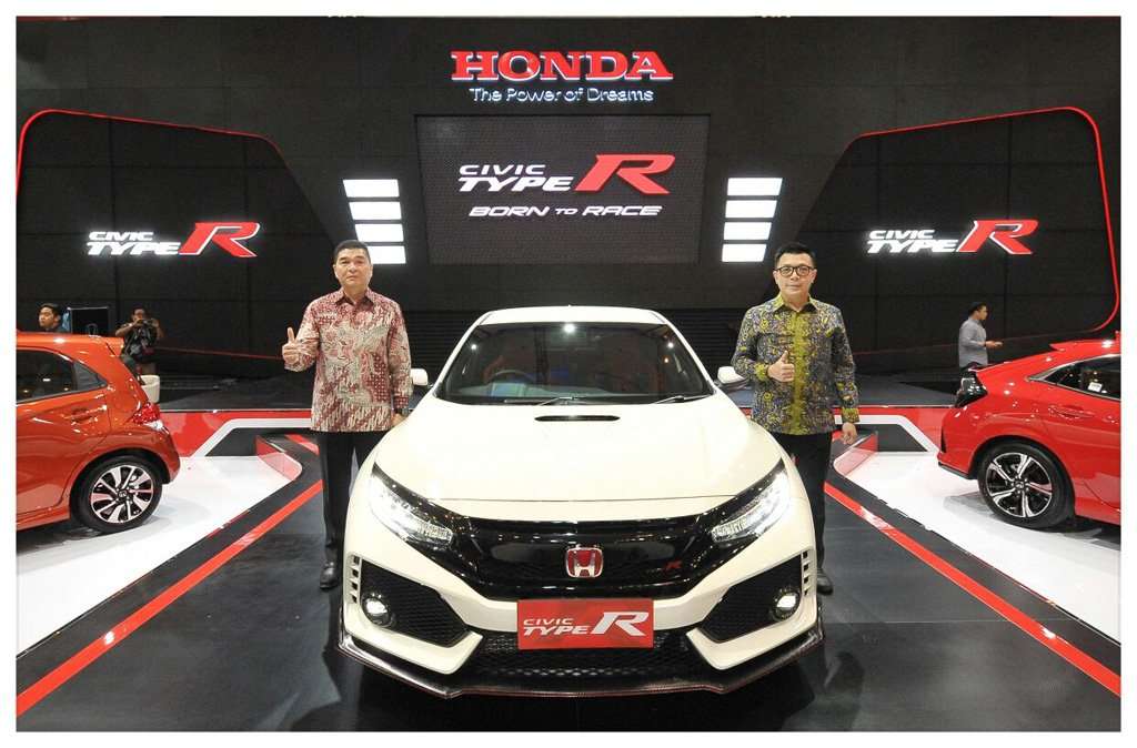 Honda Civic Type R Jadi Andalan di GIIAS Surabaya Auto Show 2017 Honda Civic Type R Jadi Andalan di GIIAS Surabaya Auto Show 2017