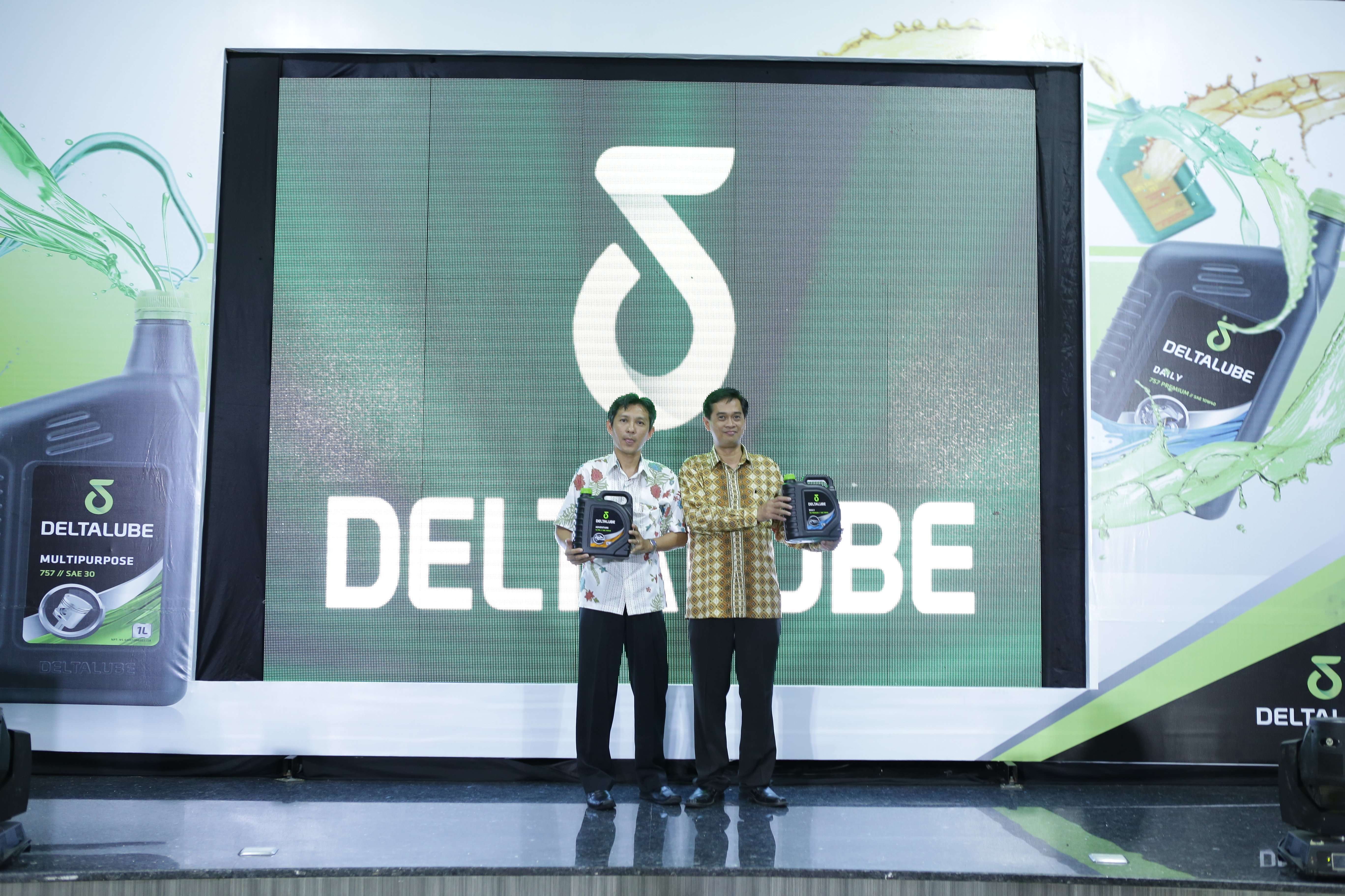Rambah Kalimantan, Deltalube Perkenalkan 3 Oli Baru Rambah Kalimantan, Deltalube Perkenalkan 3 Oli Baru