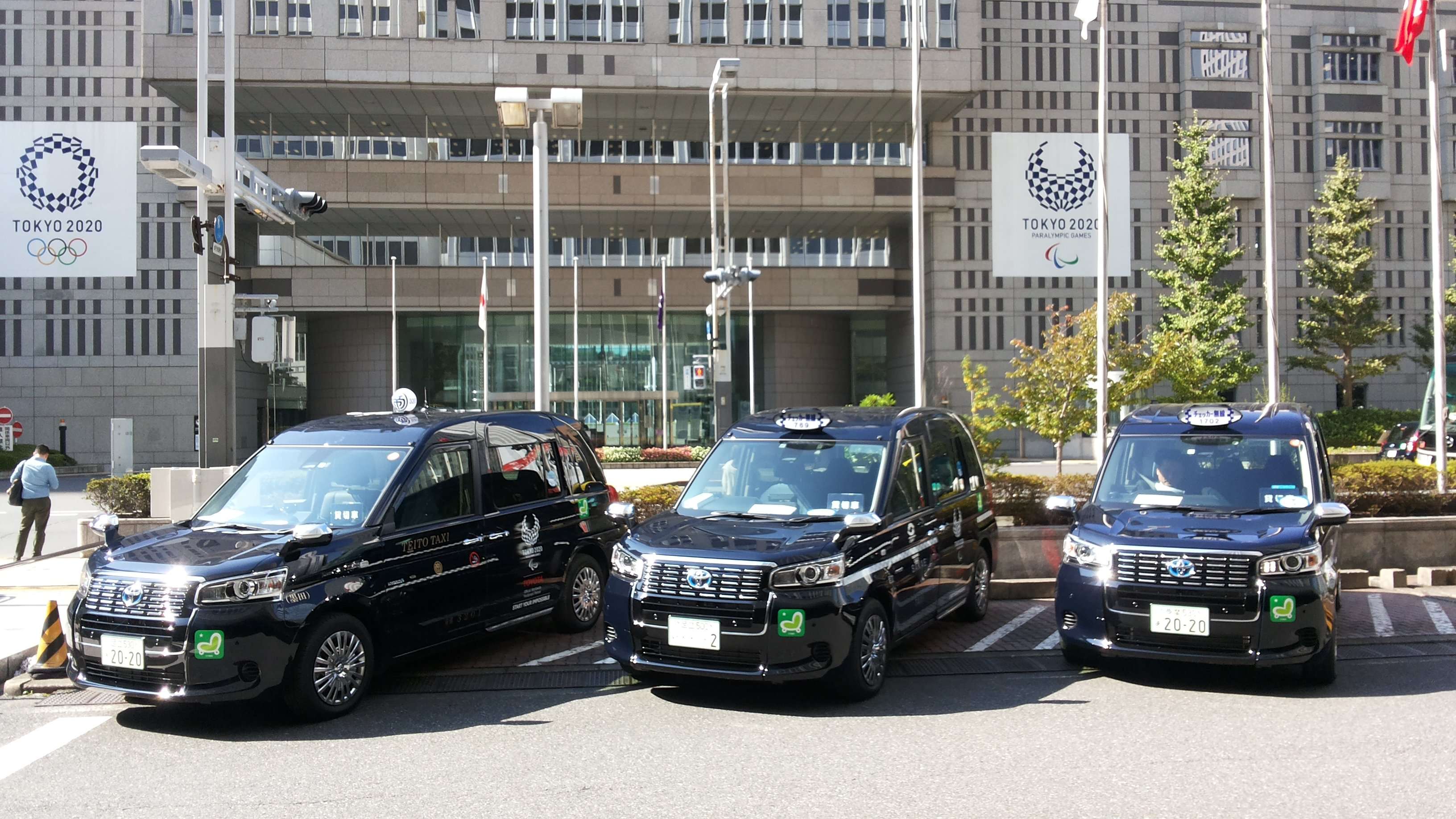Mencicipi Toyota JPN Taxi dari Tokyo Menuju Yokohama JPN taxi