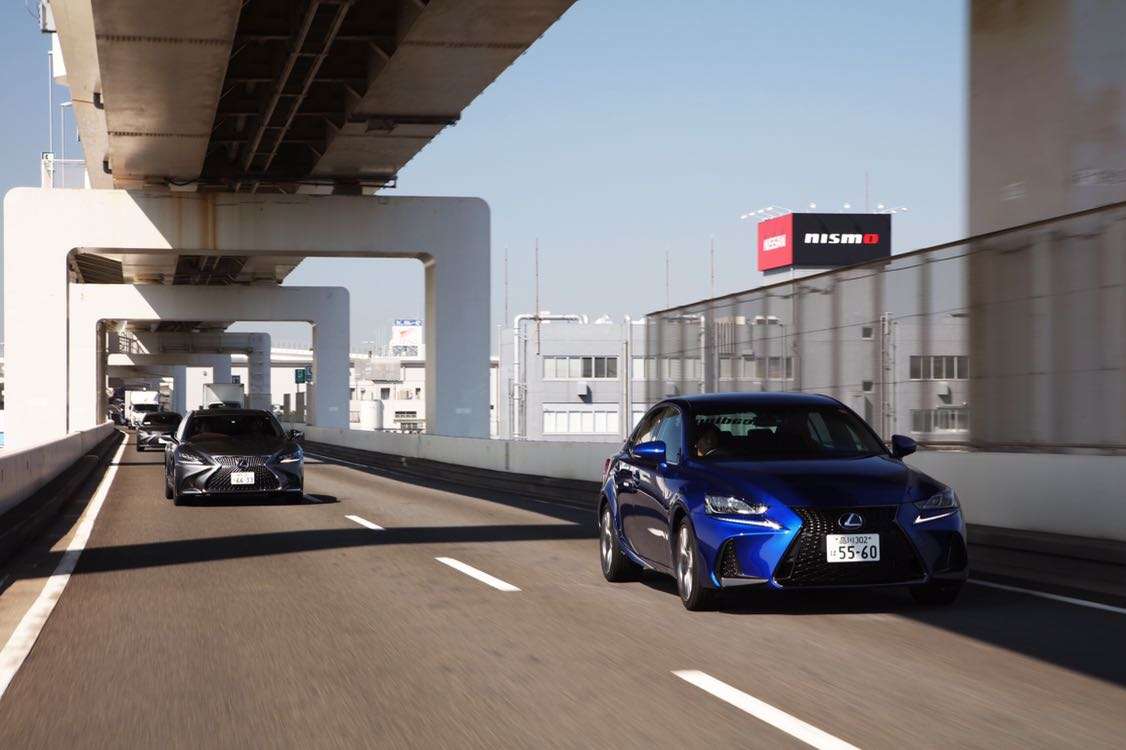 Mencoba Fitur LTA dan LCA Lexus LS500h di Yokohama Mencoba Fitur LTA dan LCA Lexus LS500h di Yokohama