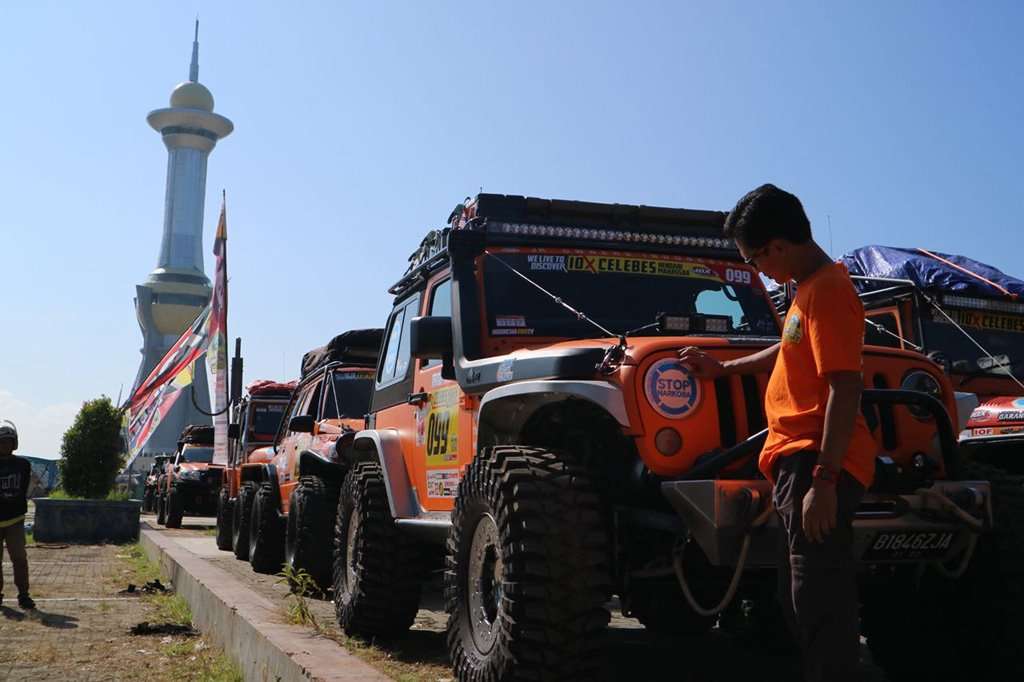 Team Mopar Badak Uji Ketangguhan JK-Wrangler di IOX 2017 Celebes Team Mopar Badak Uji Ketangguhan JK-Wrangler di IOX 2017 Celebes
