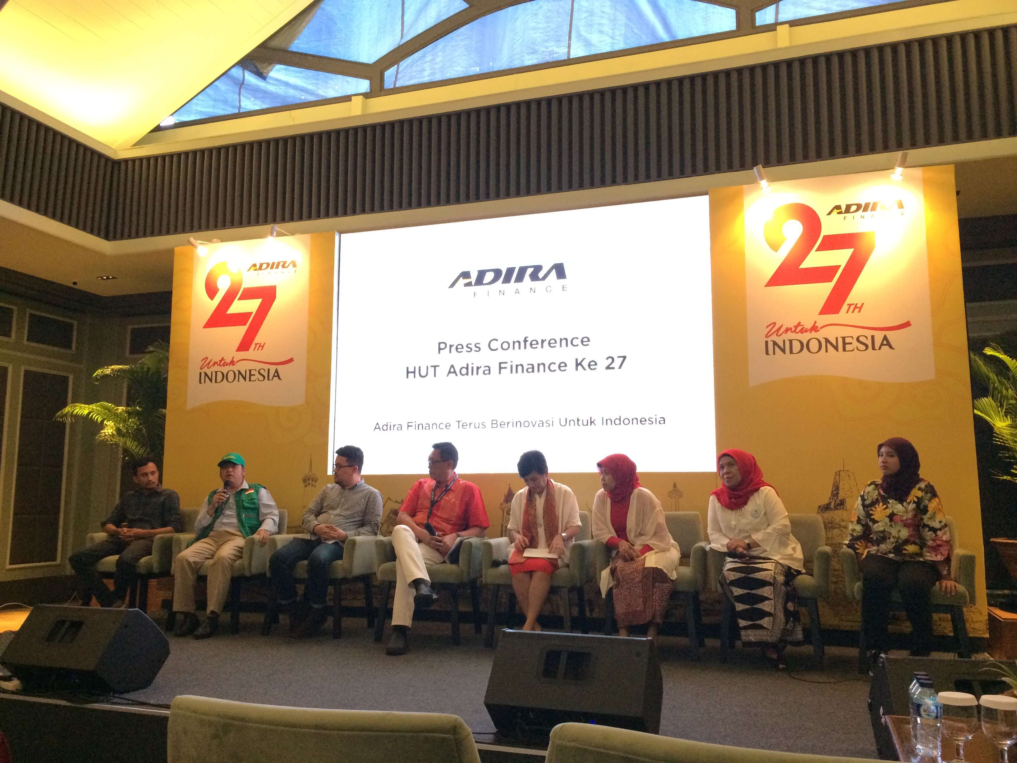 HUT Adira Finance Ke-27 Digelar Serentak di 8 Kota HUT Adira Finance Ke-27 Digelar Serentak di 8 Kota