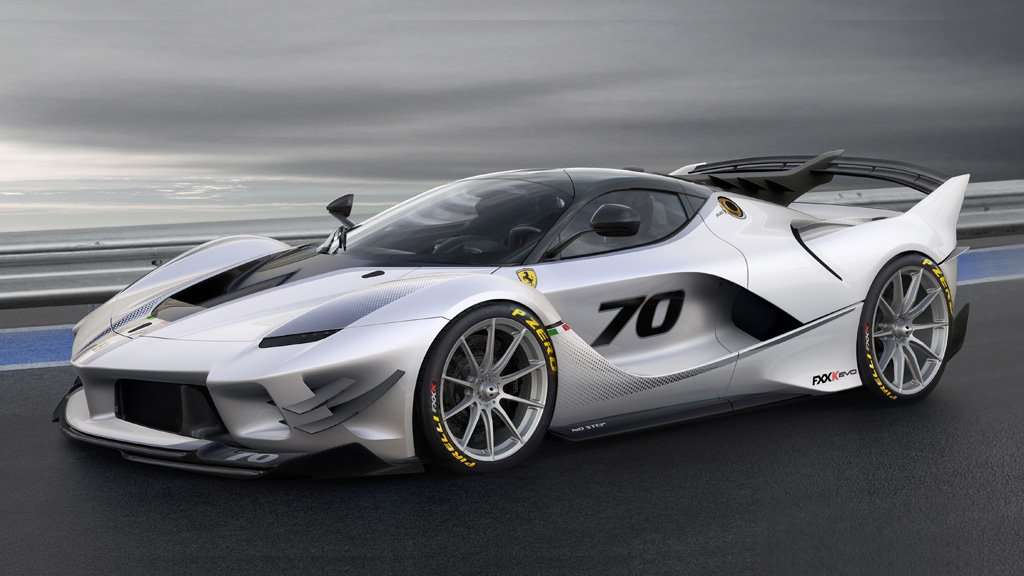 Ferrari FXX K Evo, Galak dan Makin Aerodinamis Ferrari FXX K Evo, Galak dan Makin Aerodinamis